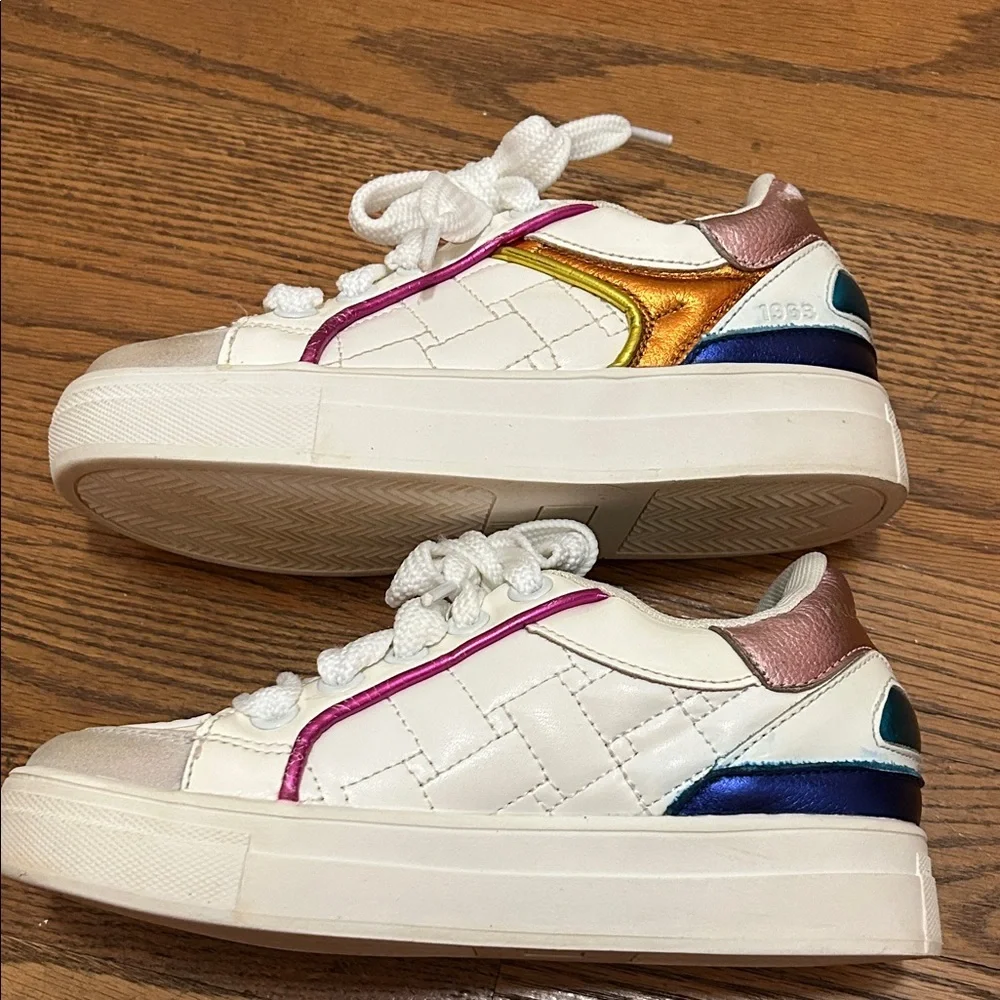 Kurt Geiger of London Mini Southbank Metallic Sneakers size 3 - Picture 8 of 9